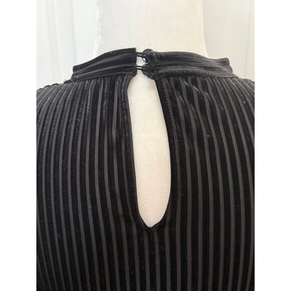 Lulus Always Alluring size Small black cutout velvet ribbed bodysuit keyhole - Picture 7 of 7